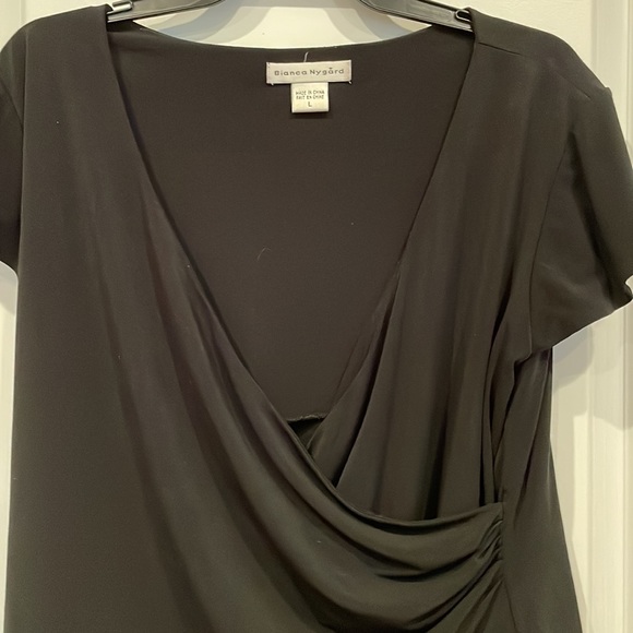 Ladies black wrap top. - Picture 2 of 3